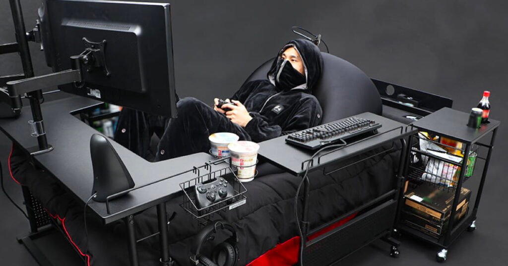 Exploring-Japan-Internet-Café-Bed